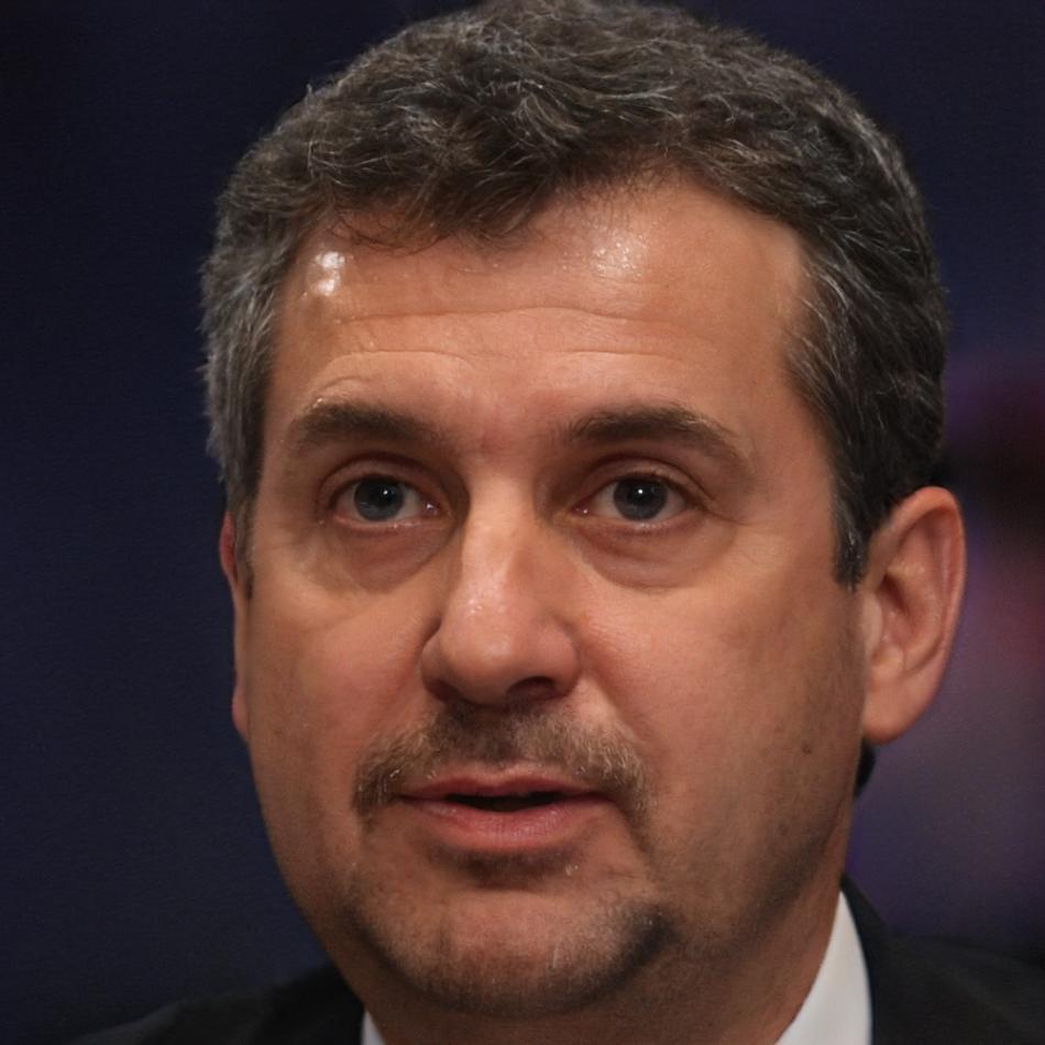 Portrait de Marc Villeneuve formateur systèmes